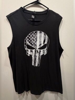 District Men's Black Tank Top with White American Skull Graphic